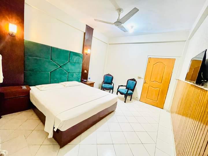 New Mid City Hotel