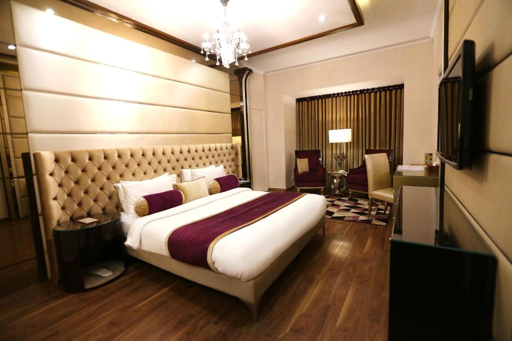Ramada by Wyndham