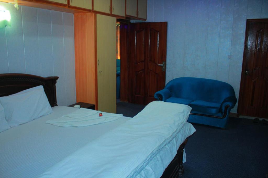 Al Vadi Hotel