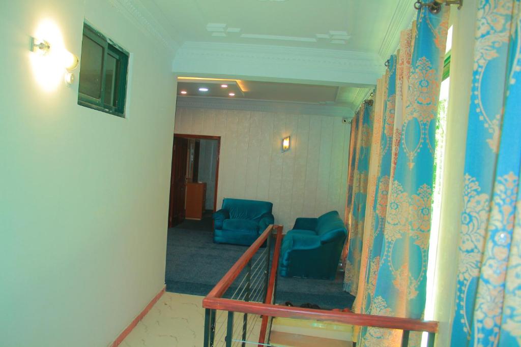 Al Vadi Hotel