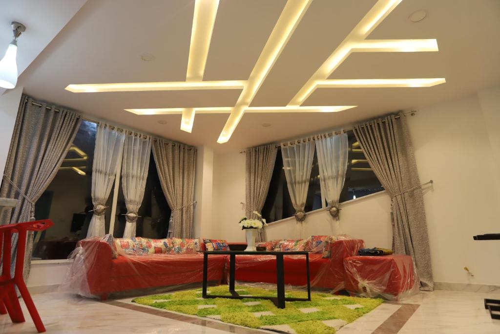 Aloche Apartments