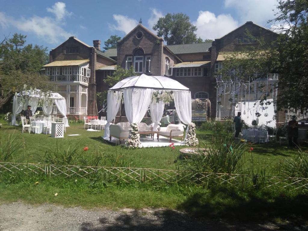 Brightland Hotel Murree