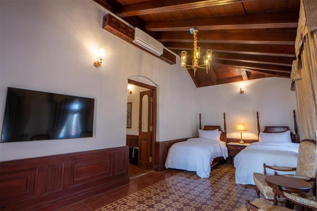Cecil Hotel by Pearl-Continental