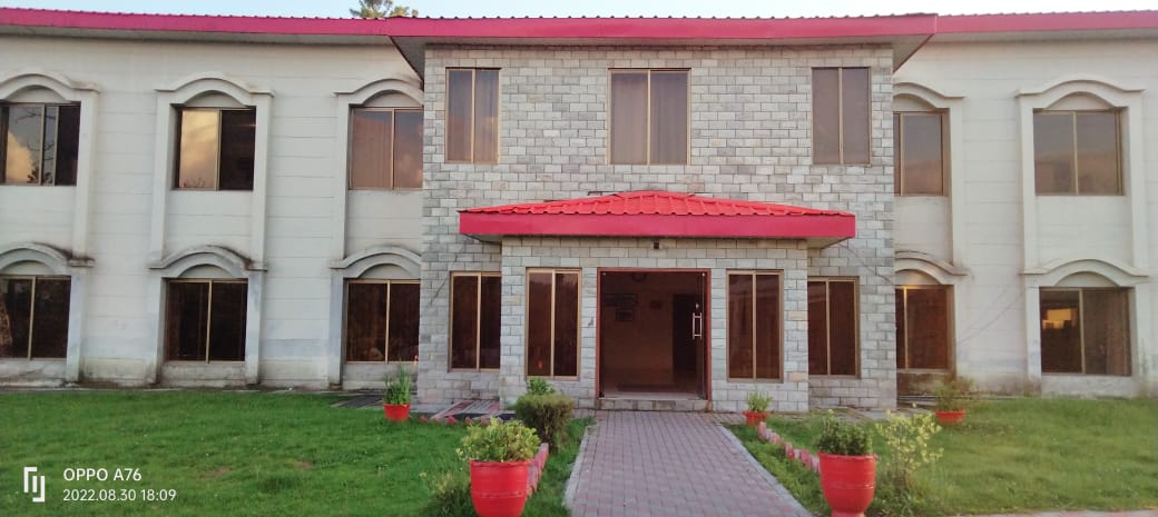 Chinar Huts