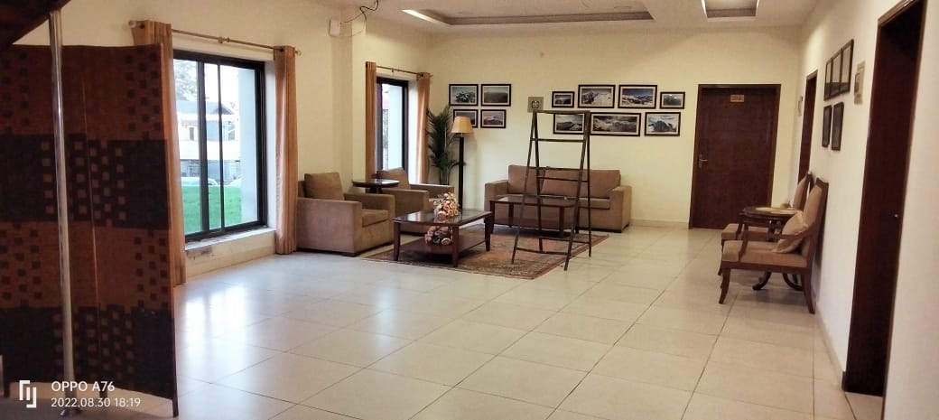Chinar Huts