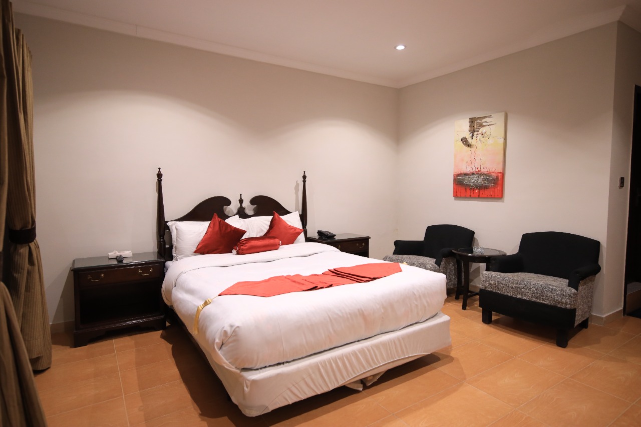 Cosy Knock Hotel