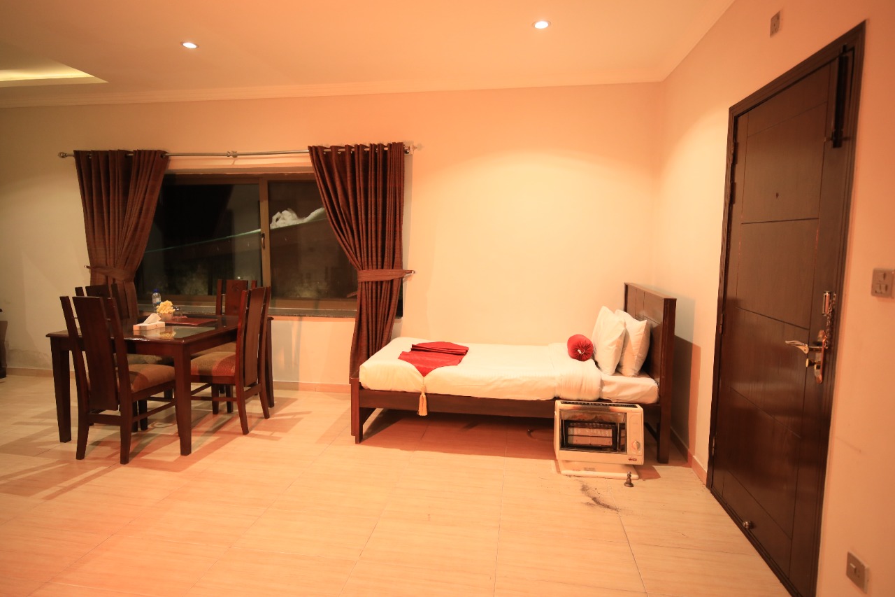 Cosy Knock Hotel