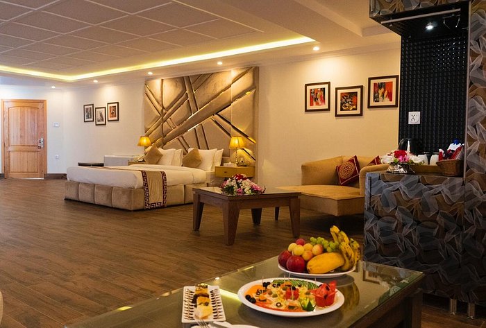 Faletti’s Grand Hotel