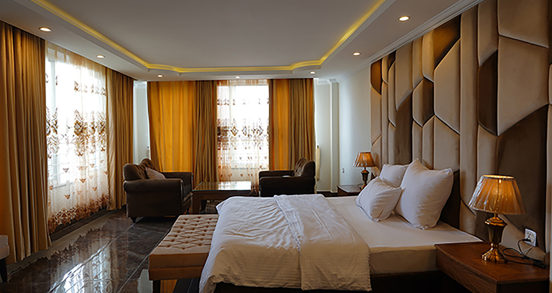 Faletti’s Grand Hotel