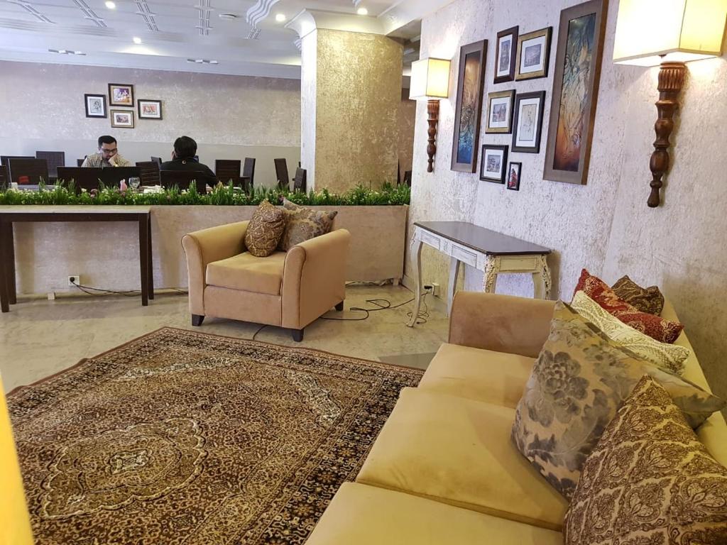 Hotel One Mall Road Murree