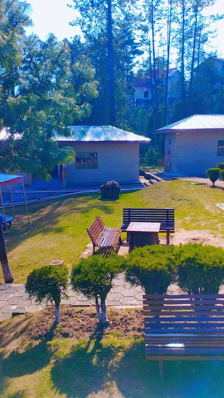 Lipa Huts