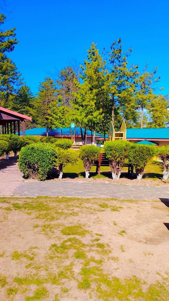 Lipa Huts