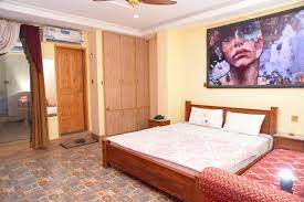 Kingdom hotel