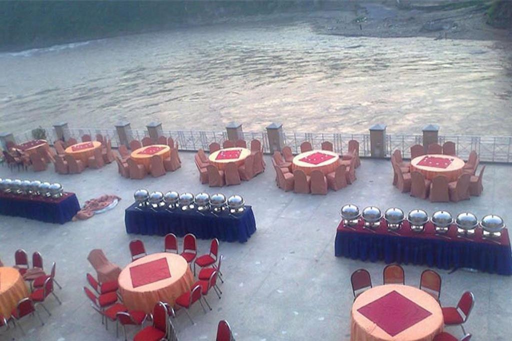 Sangam Hotel Muzaffarabad