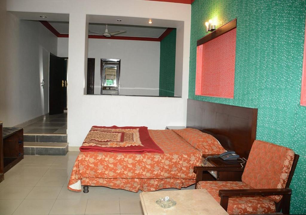 Sangam Hotel Muzaffarabad
