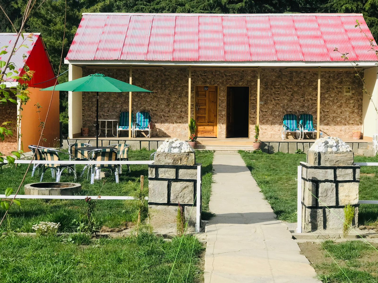 Heritage Huts Naran