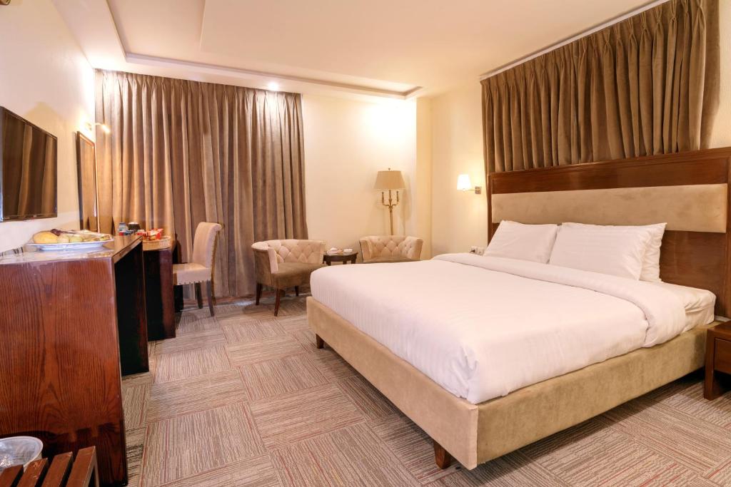 Hotel One Naran