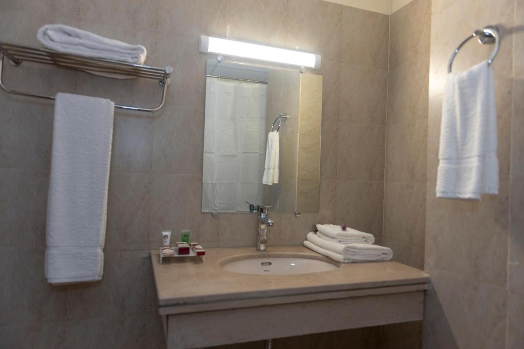 Hotel One Naran