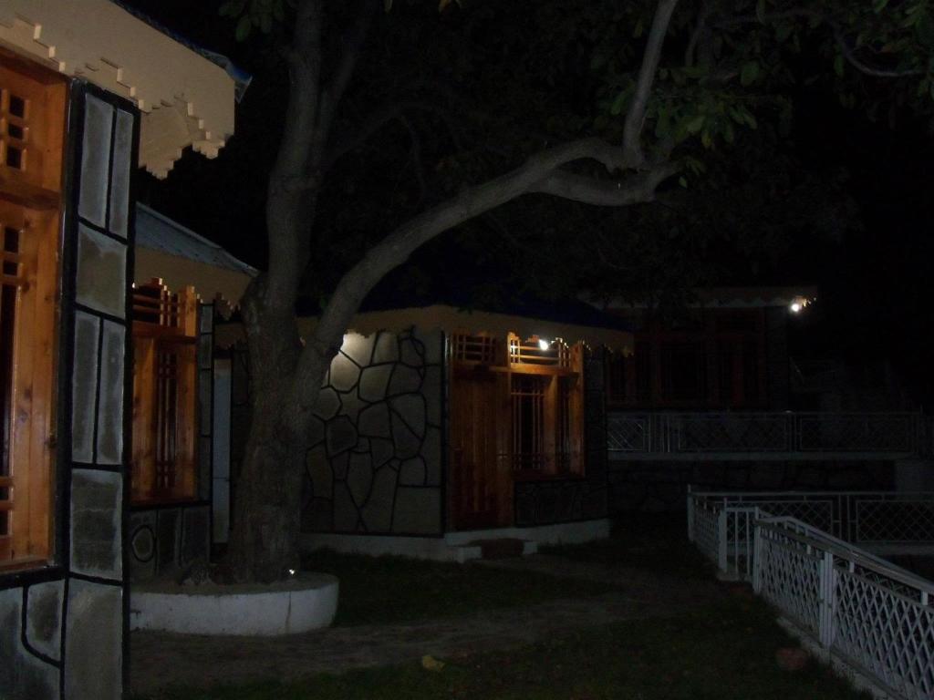 Manila Huts Naran