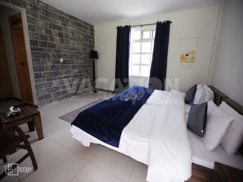 Roomy Mountain Top Resort