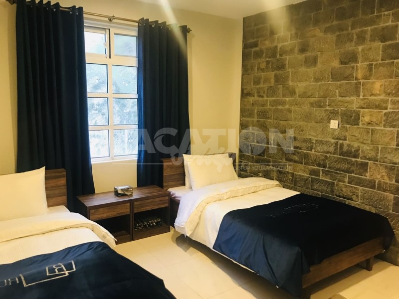 Roomy Mountain Top Resort