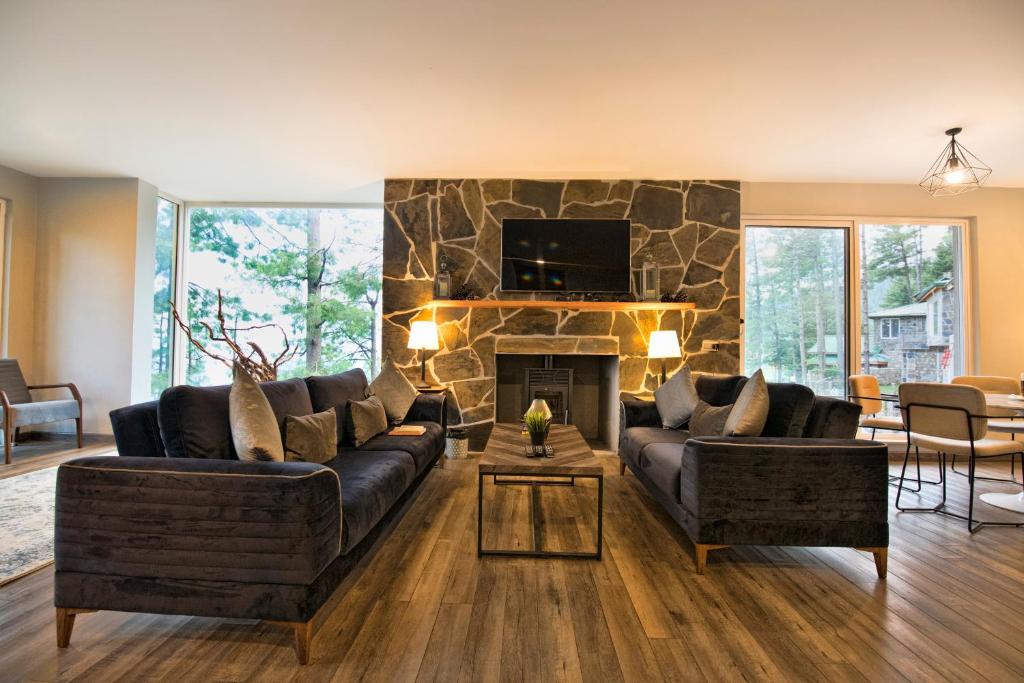 Blue pine Mountain Homes
