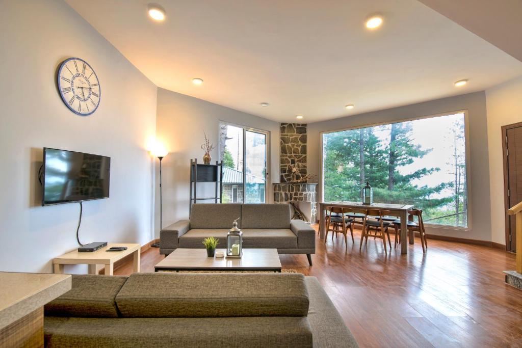 Blue pine Mountain Homes