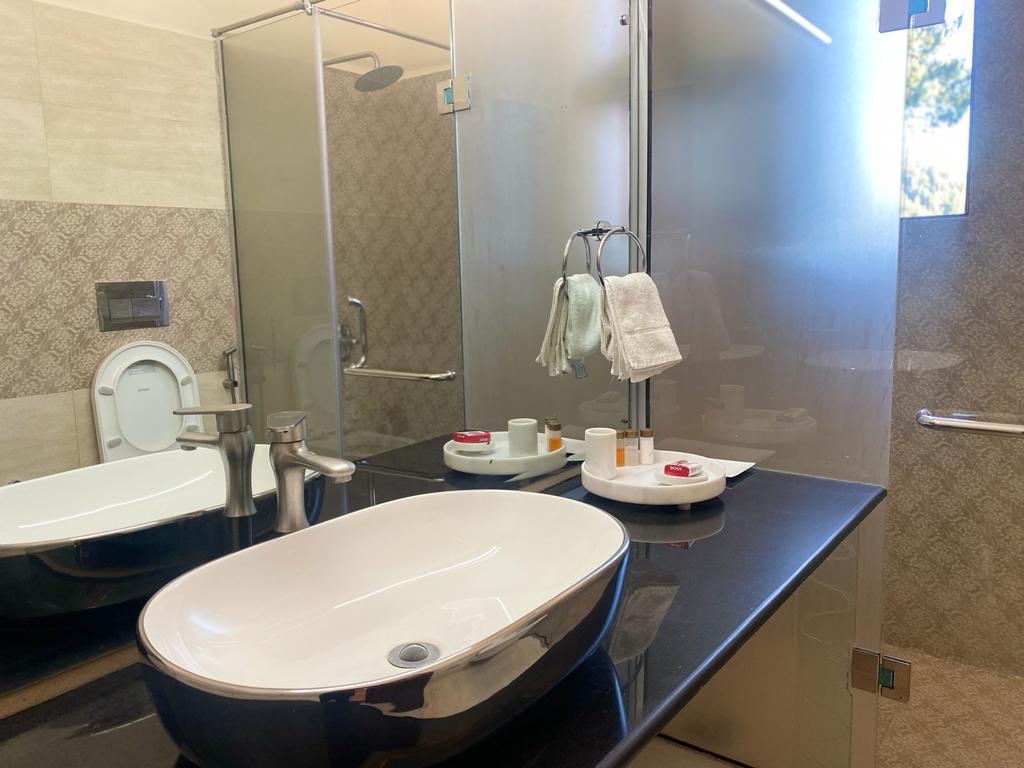 Raees Khana Hotel