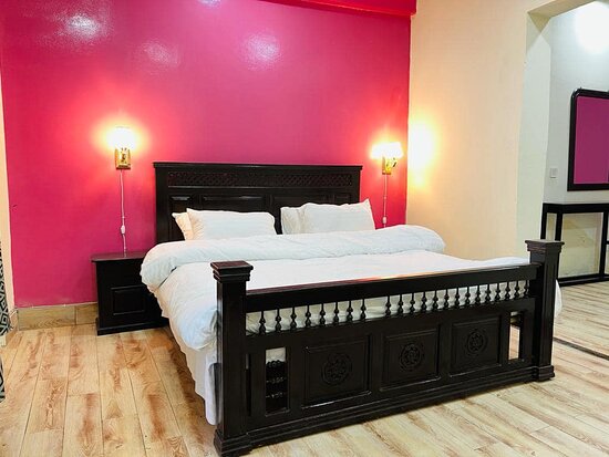 Rose Wood Lodges