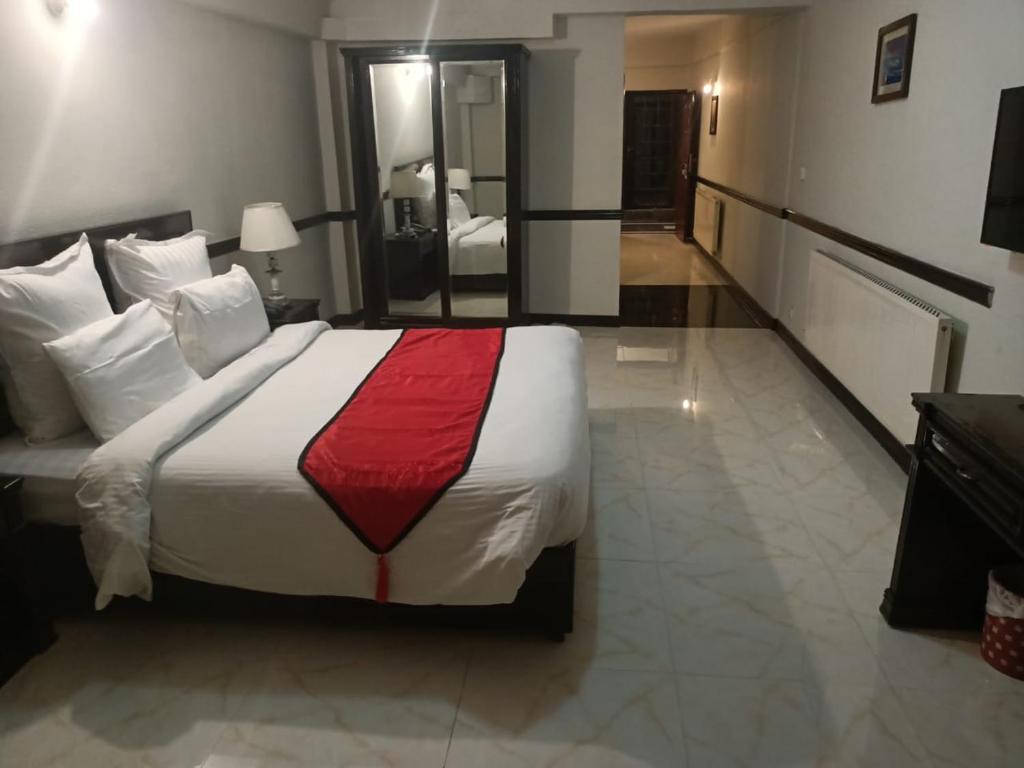 Shangrila Hotel and Resort Changla Gali