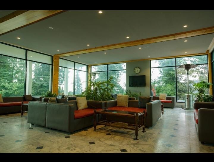 Summer Retreat Hotel