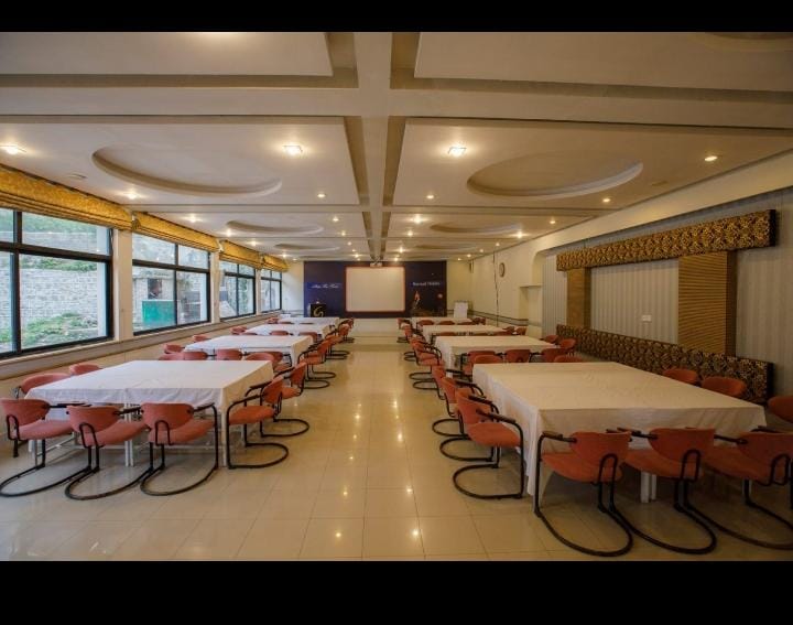 Summer Retreat Hotel