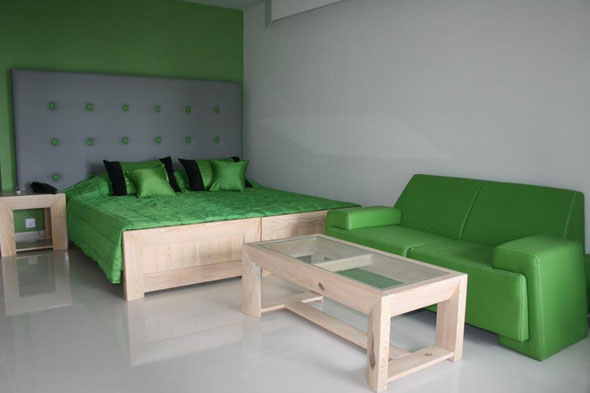 Summer Retreat Hotel