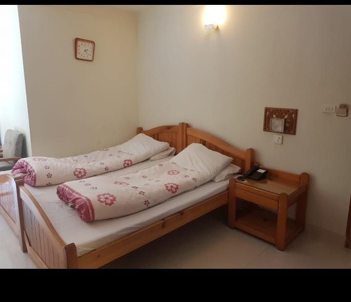 Summer Retreat Hotel