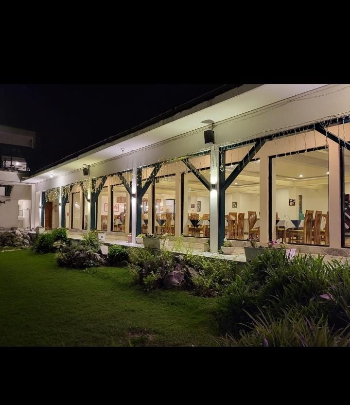 Summer Retreat Hotel