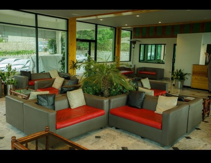 Summer Retreat Hotel