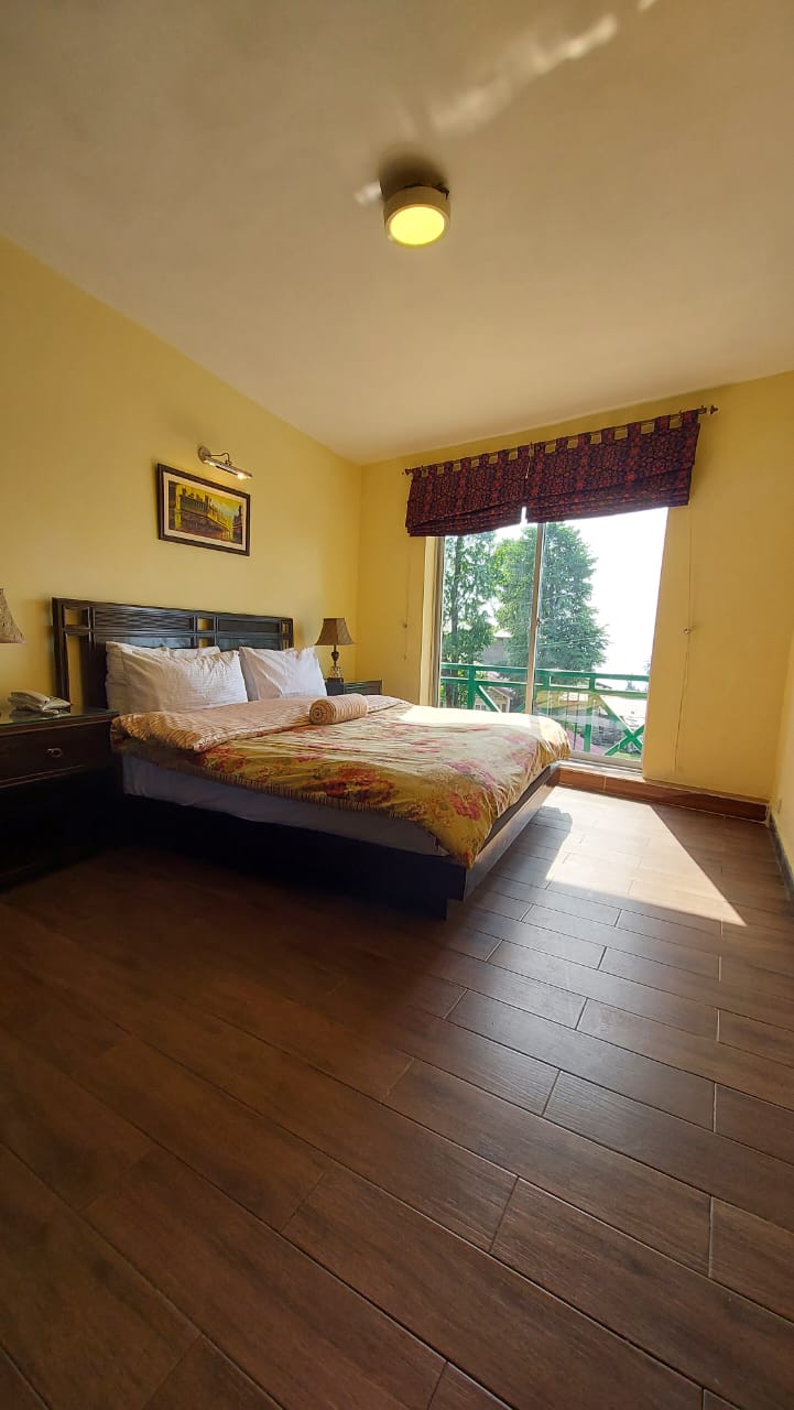 Summit Hotel