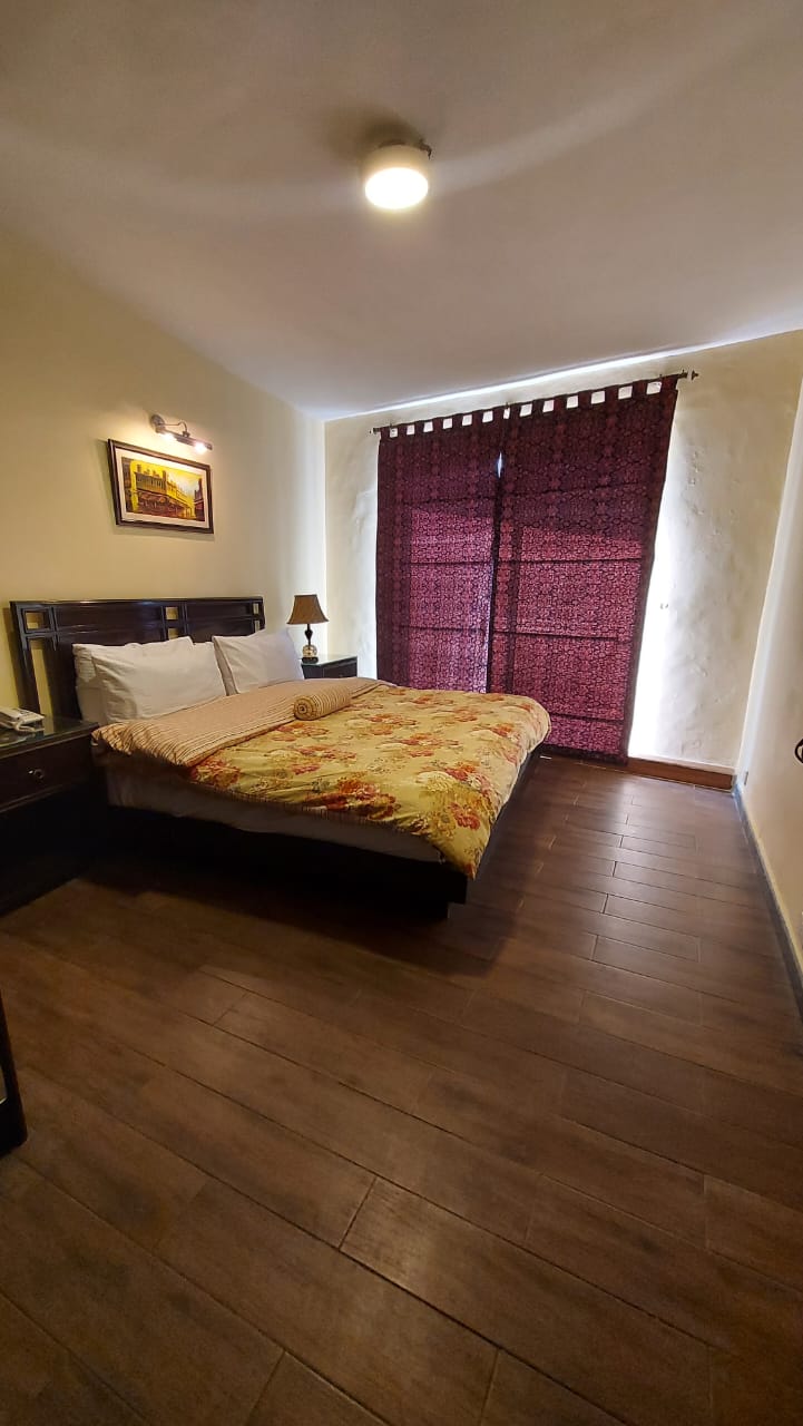 Summit Hotel