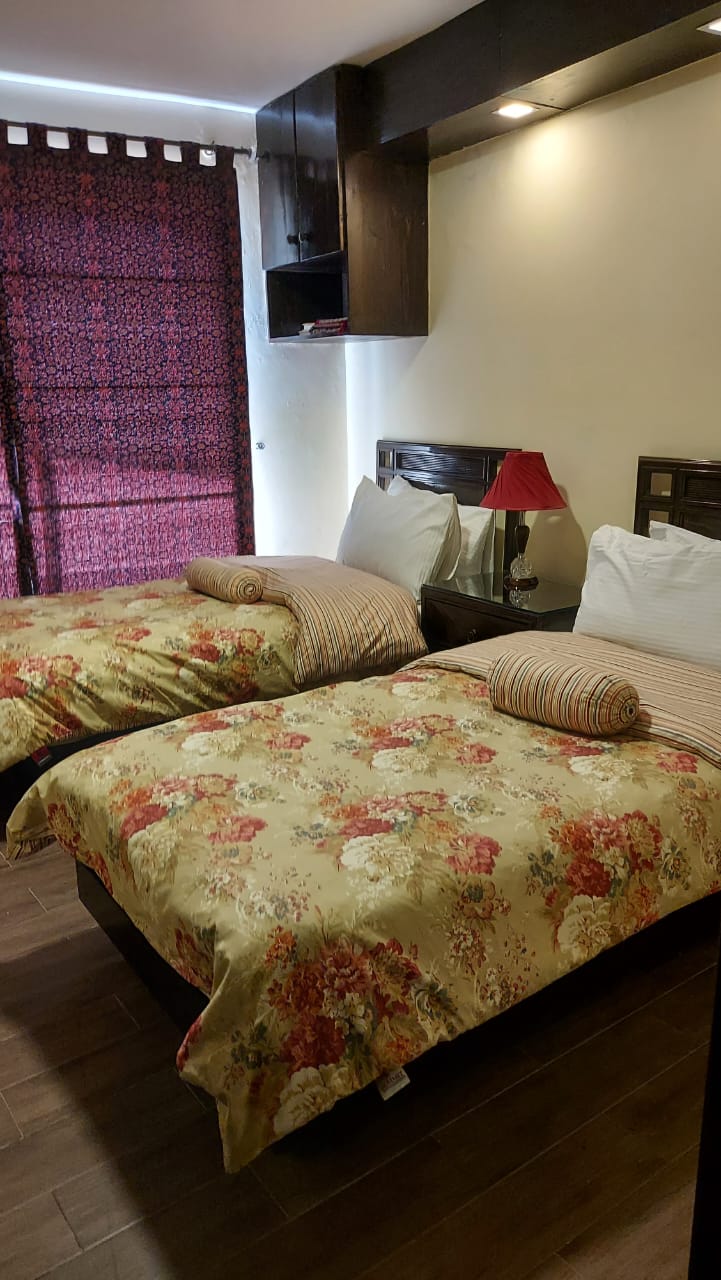 Summit Hotel