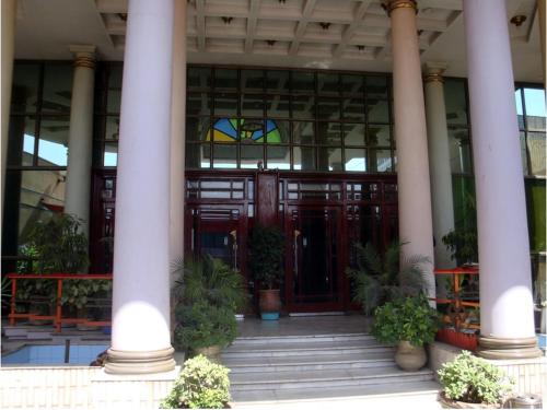 Hotel Grand