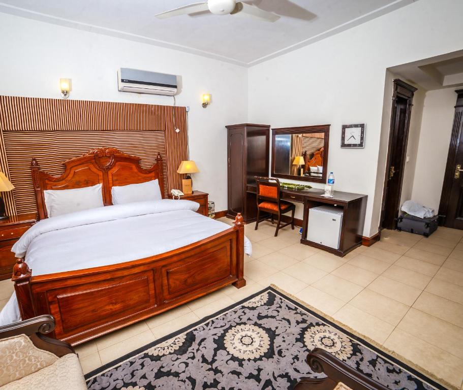 Shelton Guest House Peshawar
