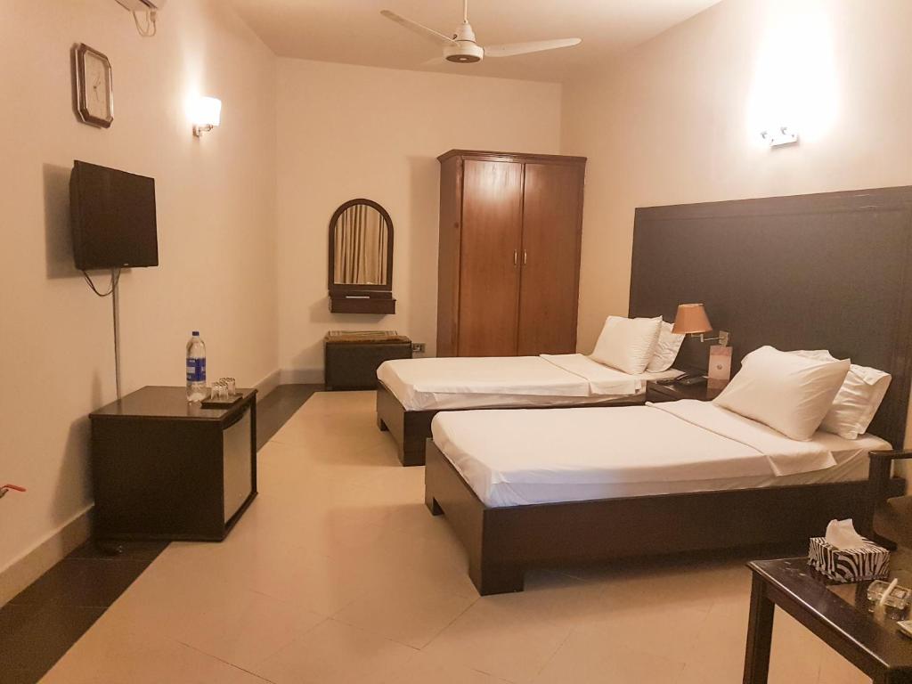 Sheltons Accommodator Peshawar