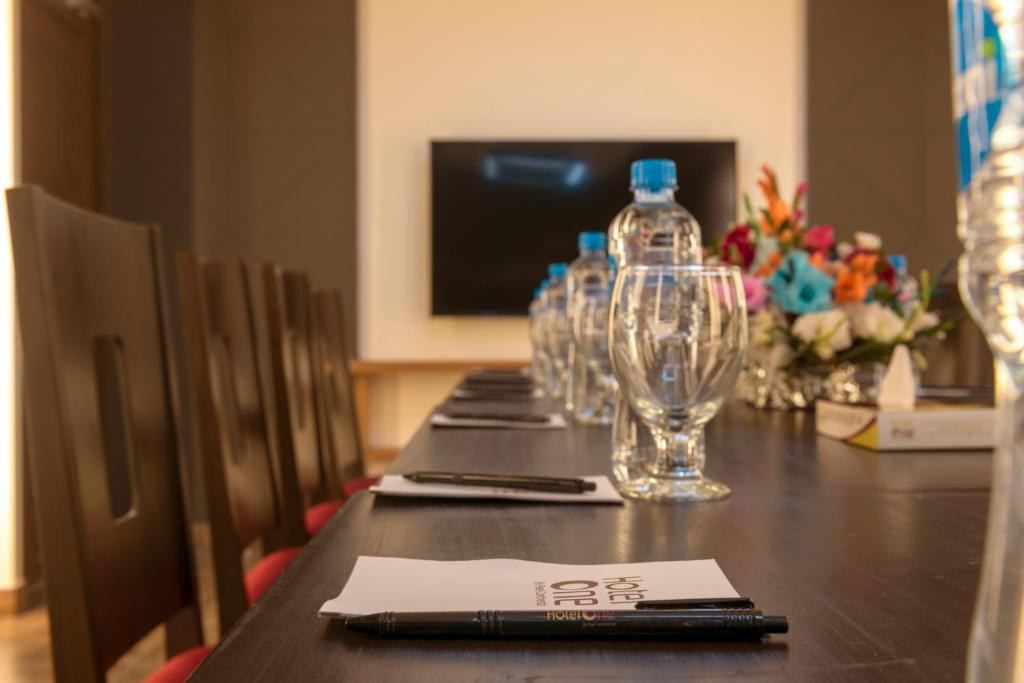 Hotel One Arif wala Chowk