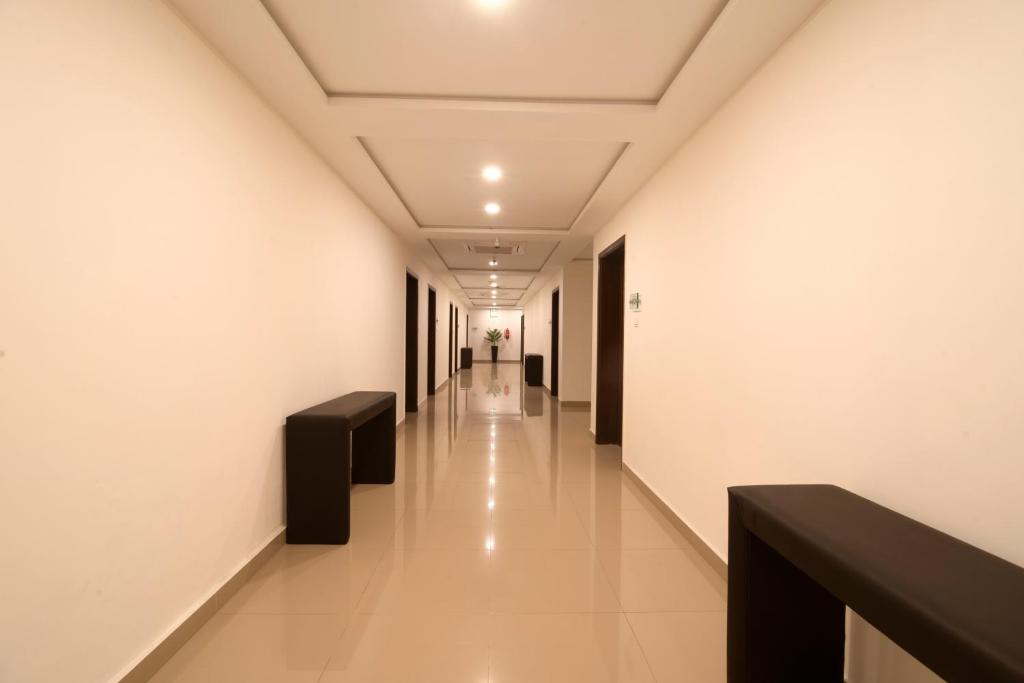 Hotel One Arif wala Chowk