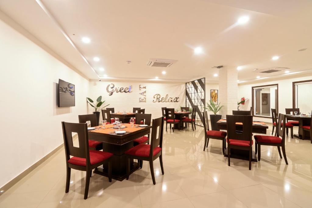 Hotel One Arif wala Chowk