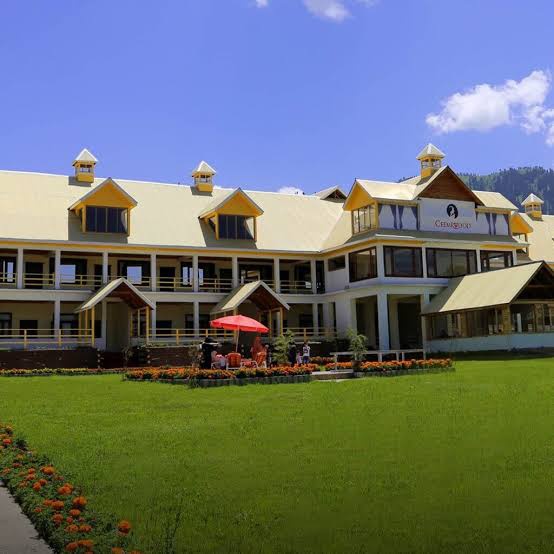 Cedarwood Resort Shogran