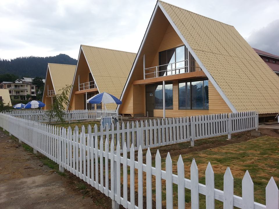 Cedarwood Resort Shogran