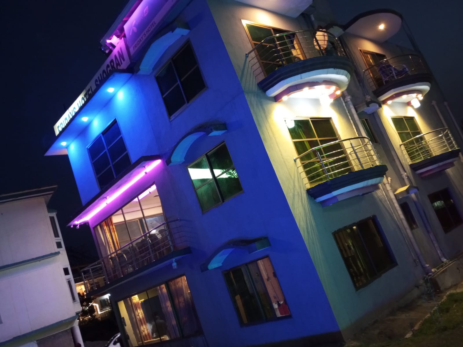 Fridays Hotel Shogran