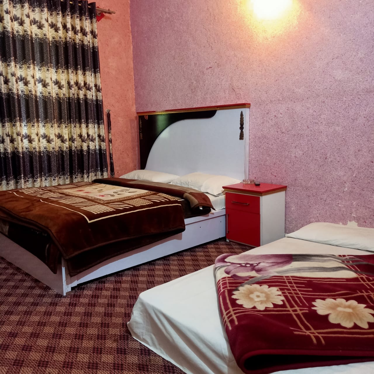Fridays Hotel Shogran