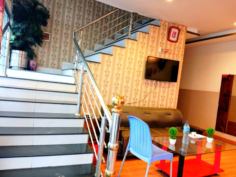 Fridays Hotel Shogran